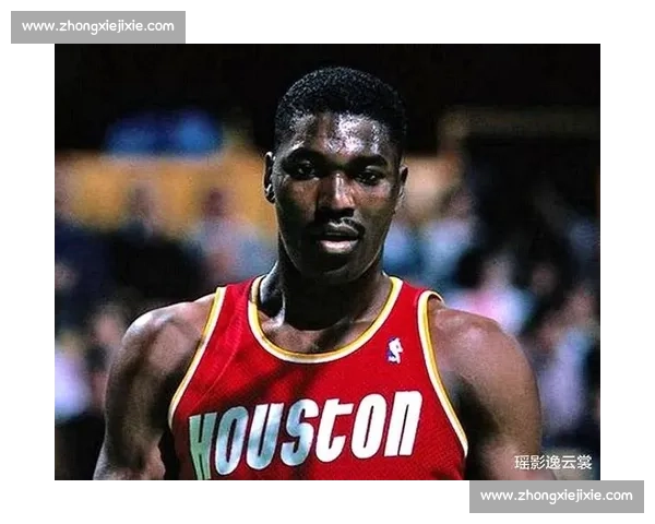 奥拉朱旺亲授梦幻脚步！科比获赞天才传承内线绝学